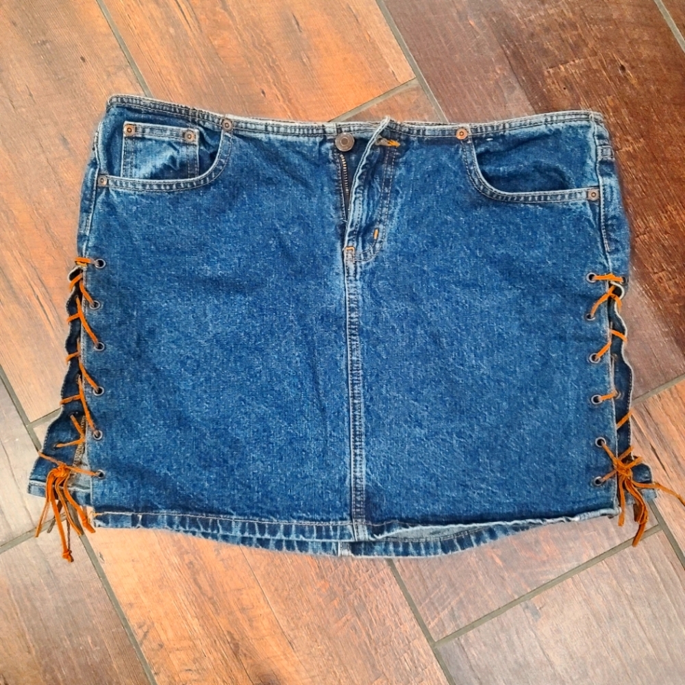 Women's Mini Skirt